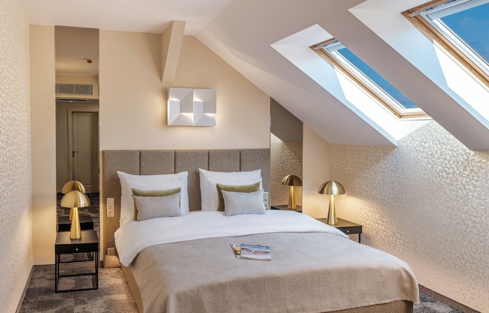 Maestro by Adrez — Hotel rooms in Prague, Prague