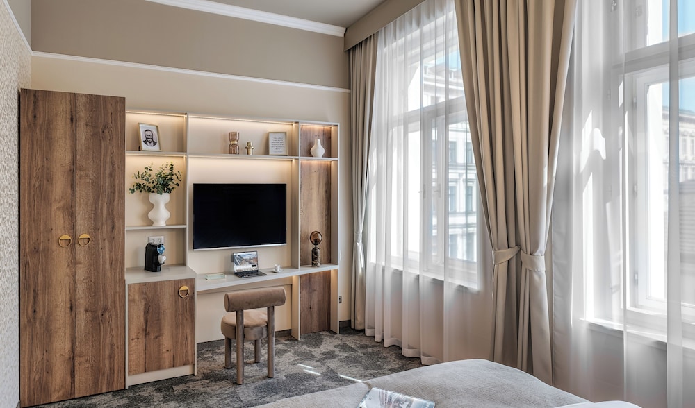 Maestro by Adrez — Hotel rooms in Prague, Prague