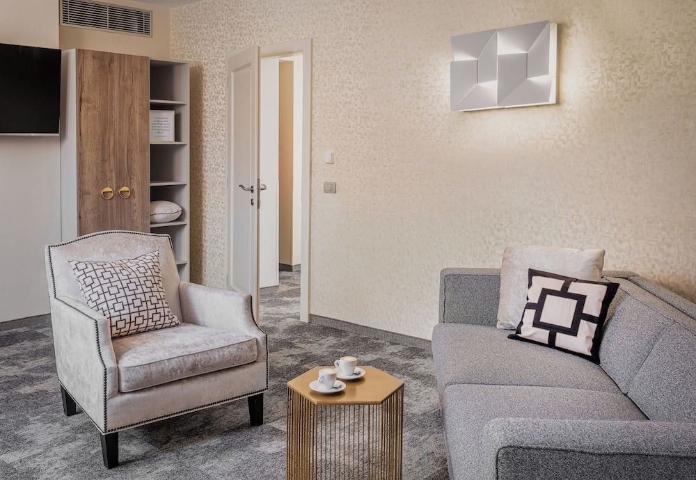 Maestro by Adrez — Hotel rooms in Prague, Prague