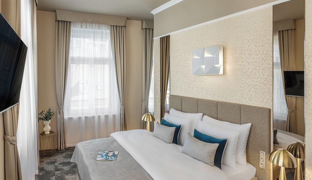 Maestro by Adrez — Hotel rooms in Prague, Prague