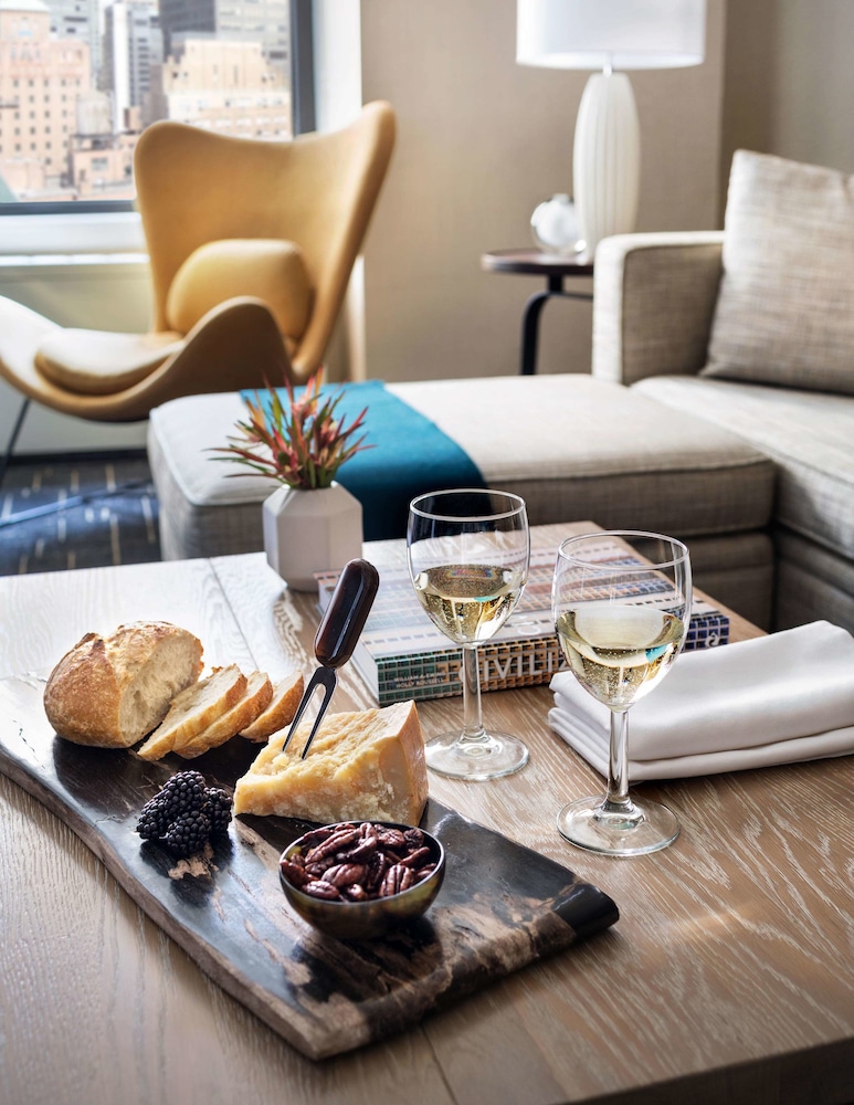 The Shelburne Sonesta New York — Hotel rooms in New York City, New York State