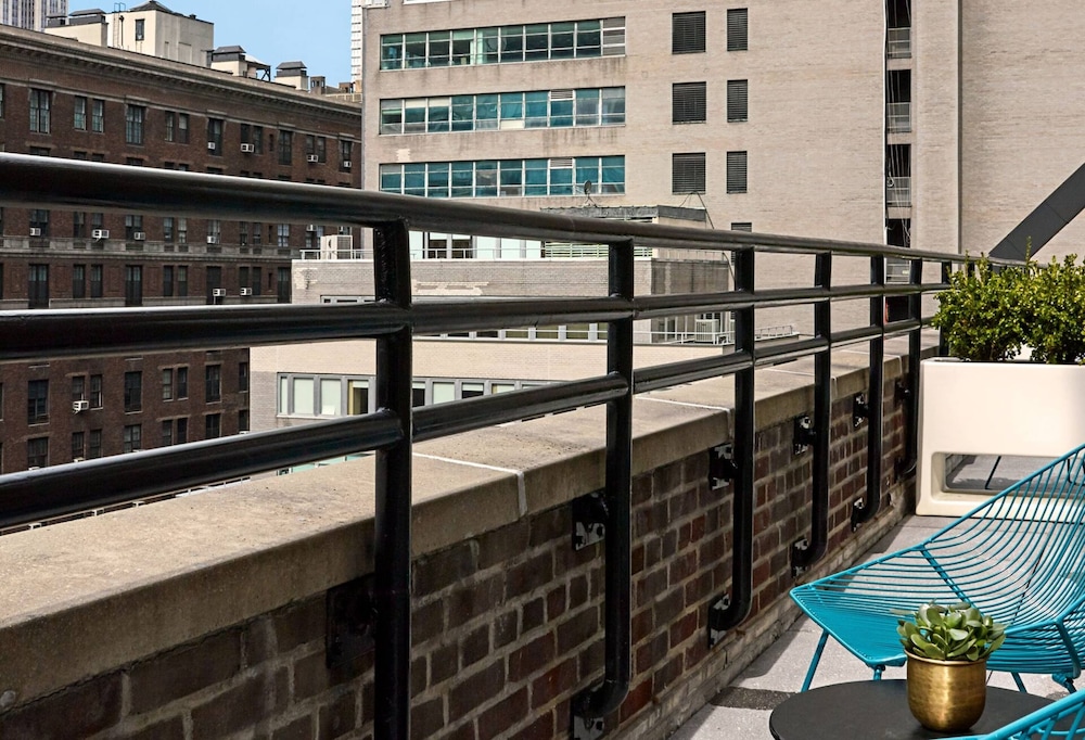 The Renwick — Hotel building in New York City, New York State