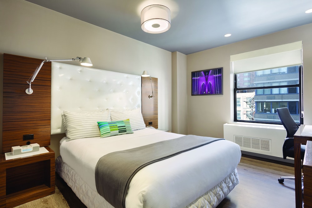 The Gallivant Times Square — Hotel rooms in New York City, New York State