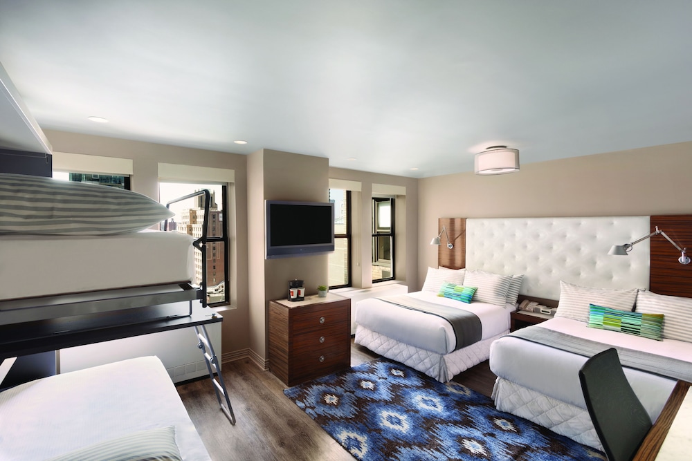 The Gallivant Times Square — Hotel rooms in New York City, New York State