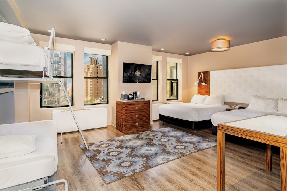 The Gallivant Times Square — Hotel rooms in New York City, New York State