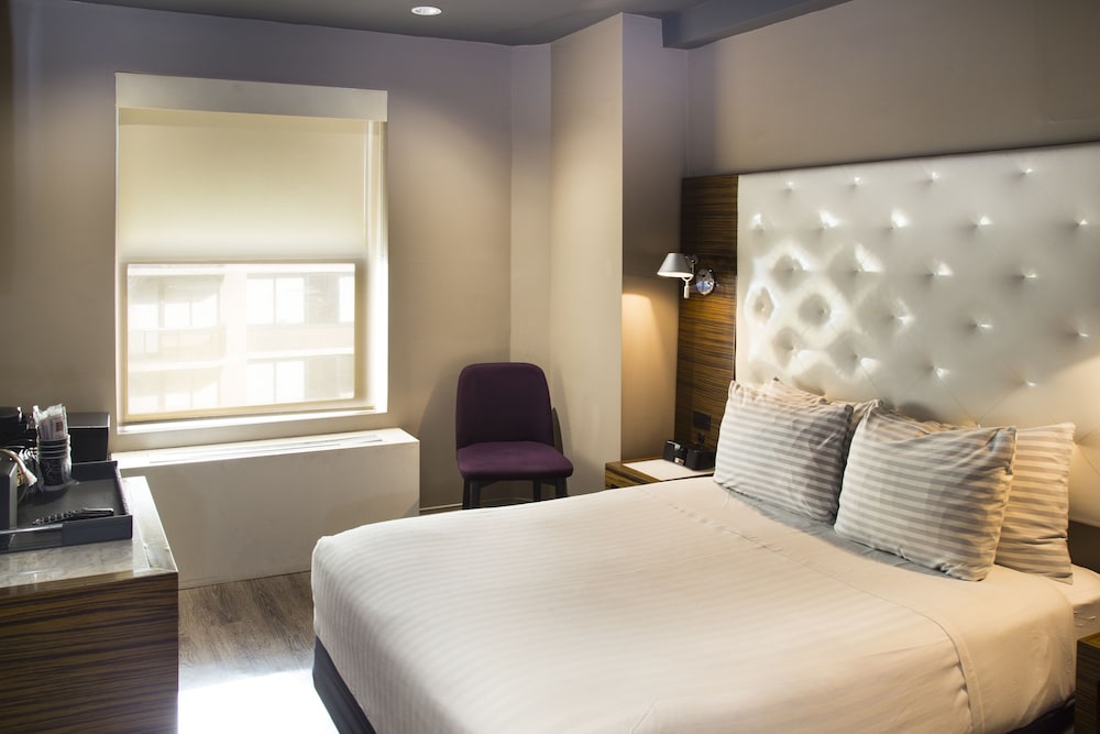 The Gallivant Times Square — Hotel rooms in New York City, New York State