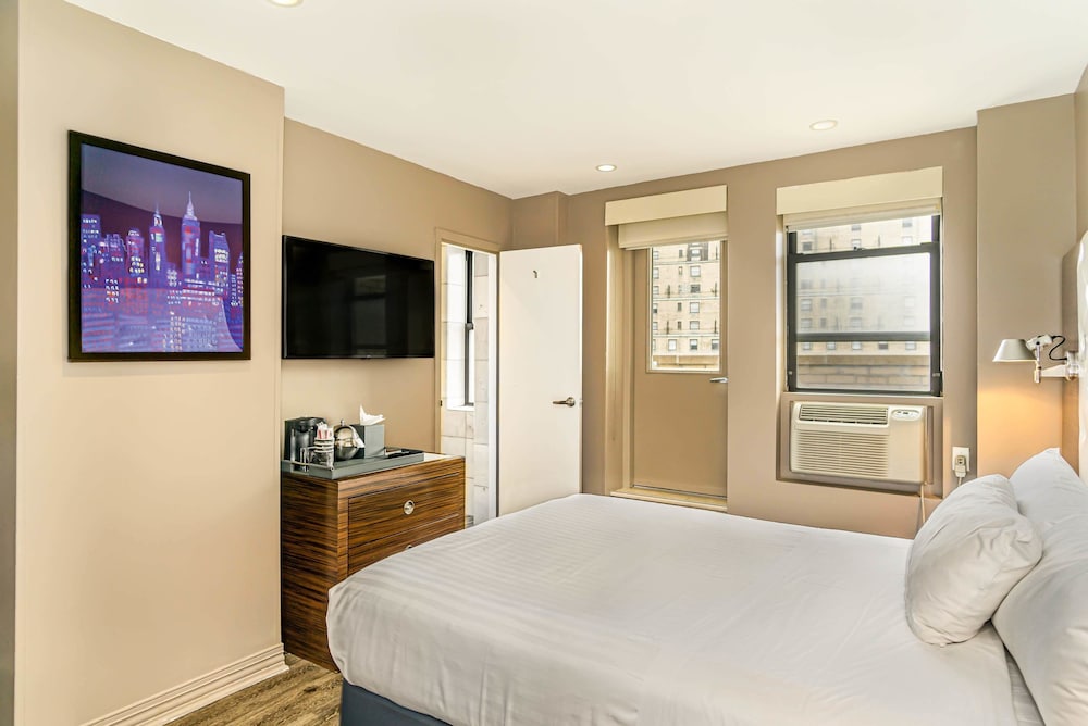 The Gallivant Times Square — Hotel rooms in New York City, New York State