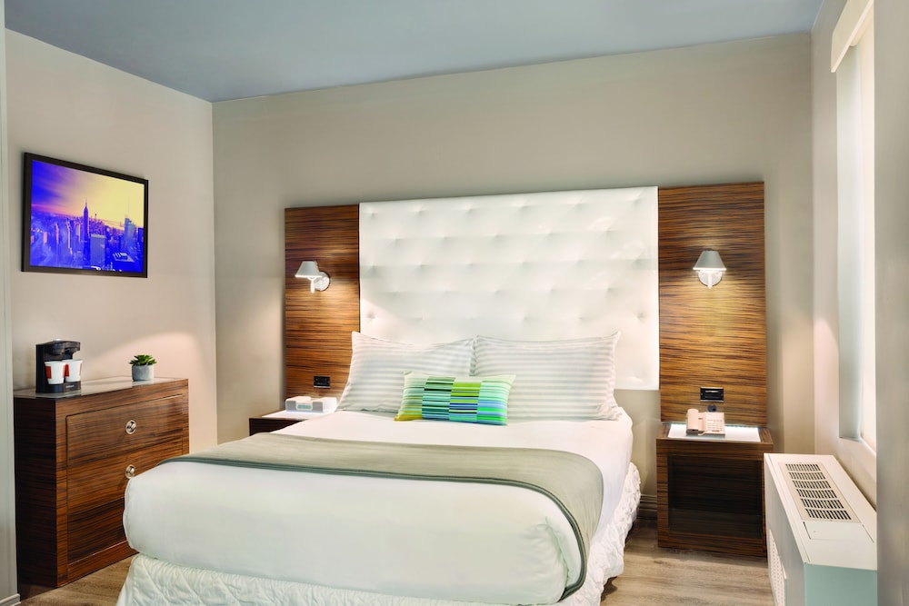 The Gallivant Times Square — Hotel rooms in New York City, New York State