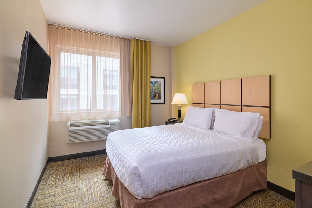 Candlewood Suites New York City-Times Square by IHG — Hotel rooms in New York City, New York State