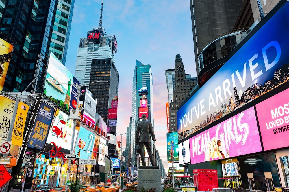 Hyatt Regency Times Square — Attractions in the area in New York City, New York State