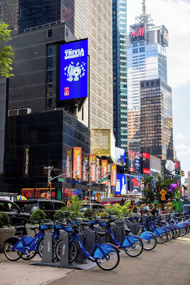 Hyatt Regency Times Square — Attractions in the area in New York City, New York State