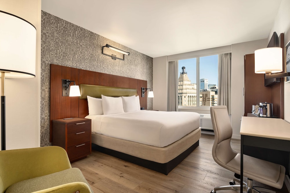 DoubleTree by Hilton New York Downtown — Hotel rooms in New York City, New York State