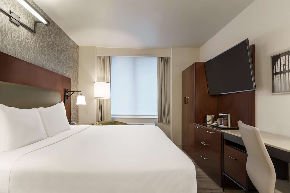 DoubleTree by Hilton New York Downtown — Hotel rooms in New York City, New York State