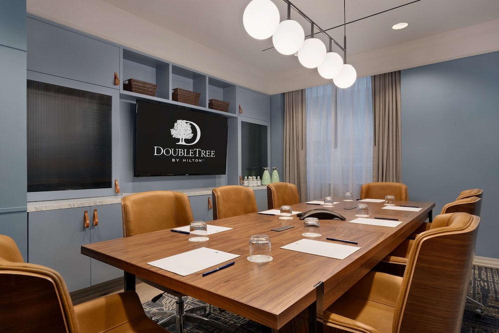 DoubleTree by Hilton New York Downtown — Hotel rooms in New York City, New York State