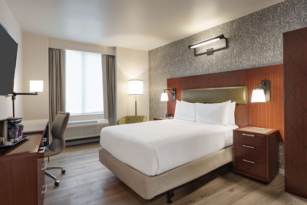 DoubleTree by Hilton New York Downtown — Hotel rooms in New York City, New York State