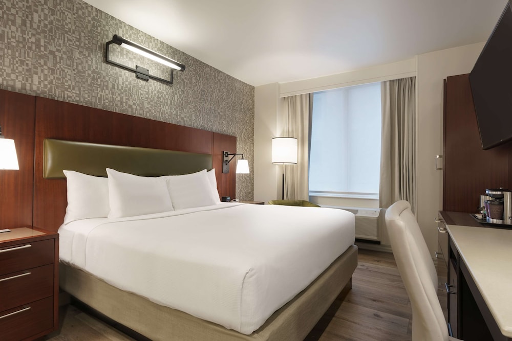 DoubleTree by Hilton New York Downtown — Hotel rooms in New York City, New York State