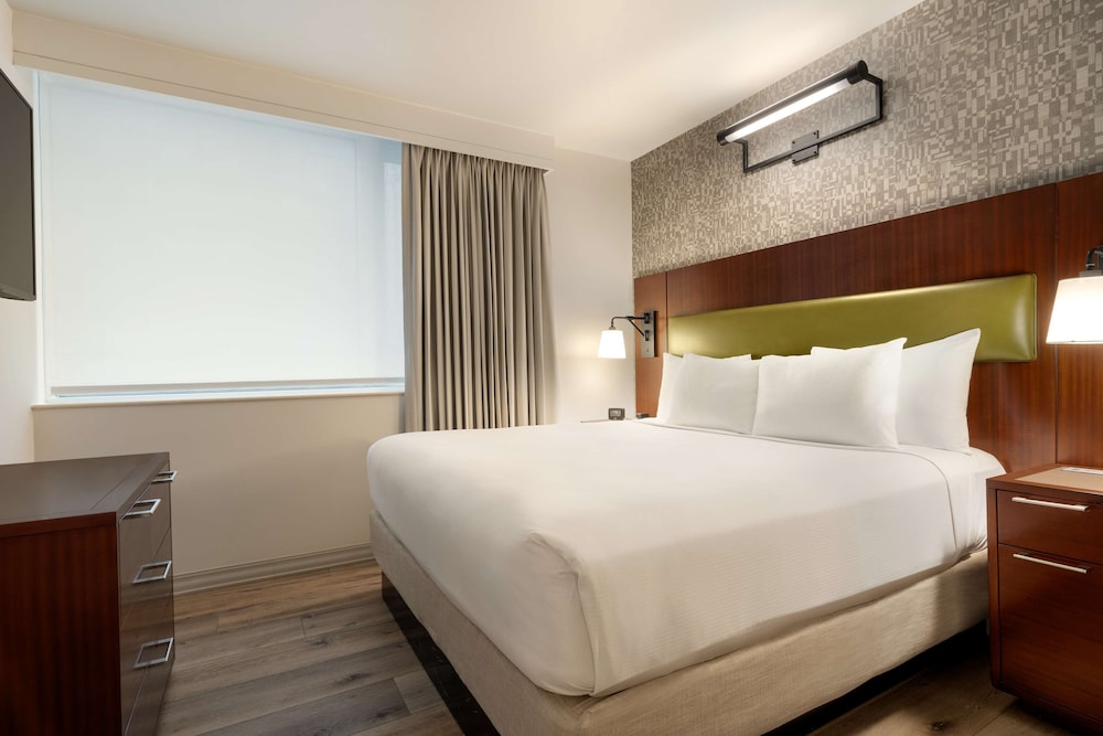 DoubleTree by Hilton New York Downtown — Hotel rooms in New York City, New York State