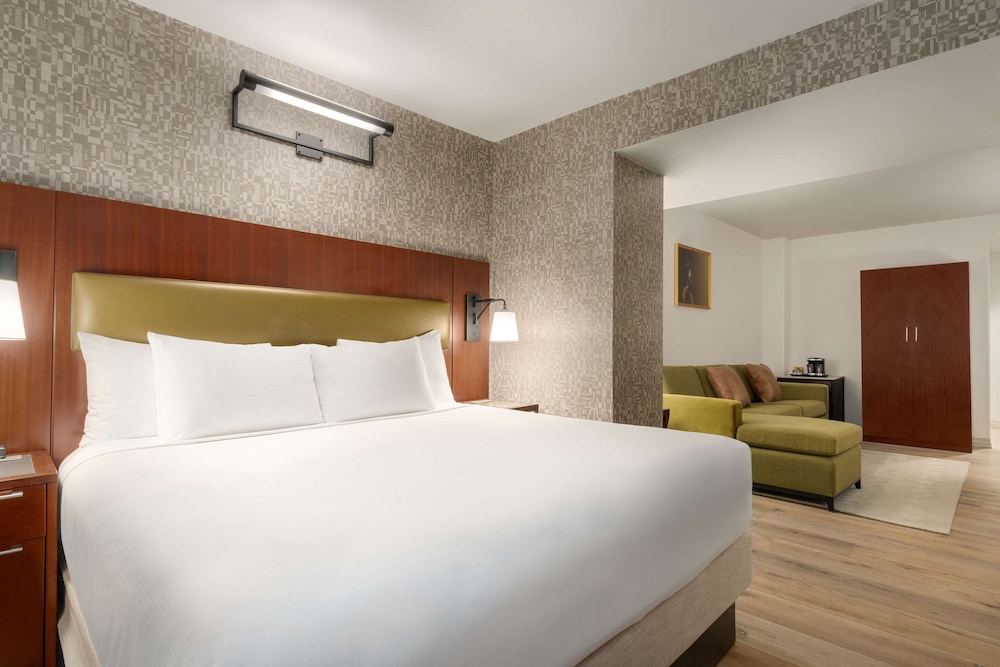 DoubleTree by Hilton New York Downtown — Hotel rooms in New York City, New York State