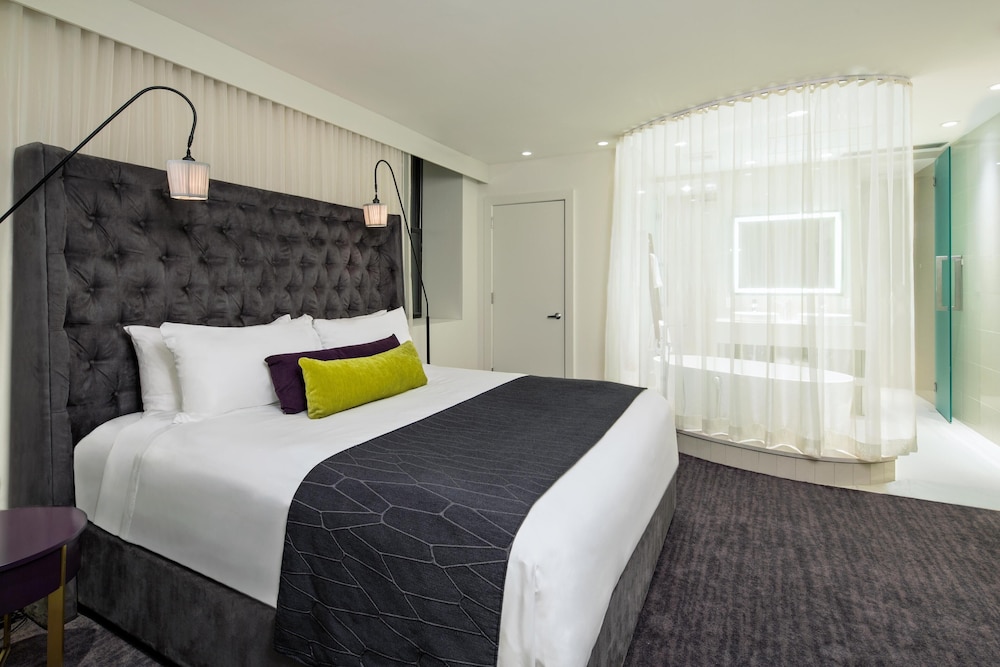 Dream Midtown, by Hyatt — Hotel rooms in New York City, New York State