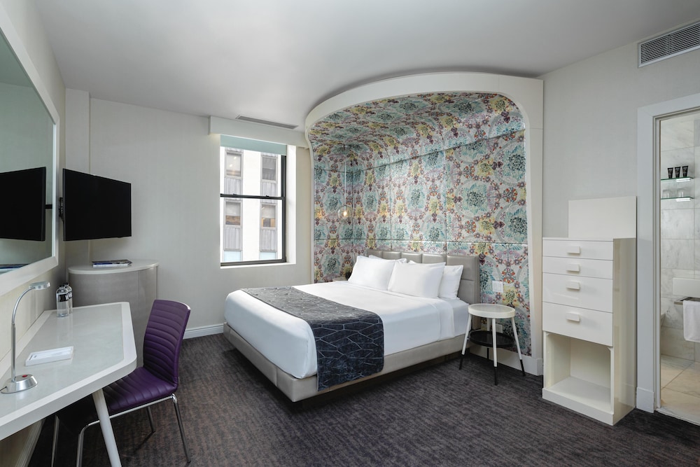Dream Midtown, by Hyatt — Hotel rooms in New York City, New York State
