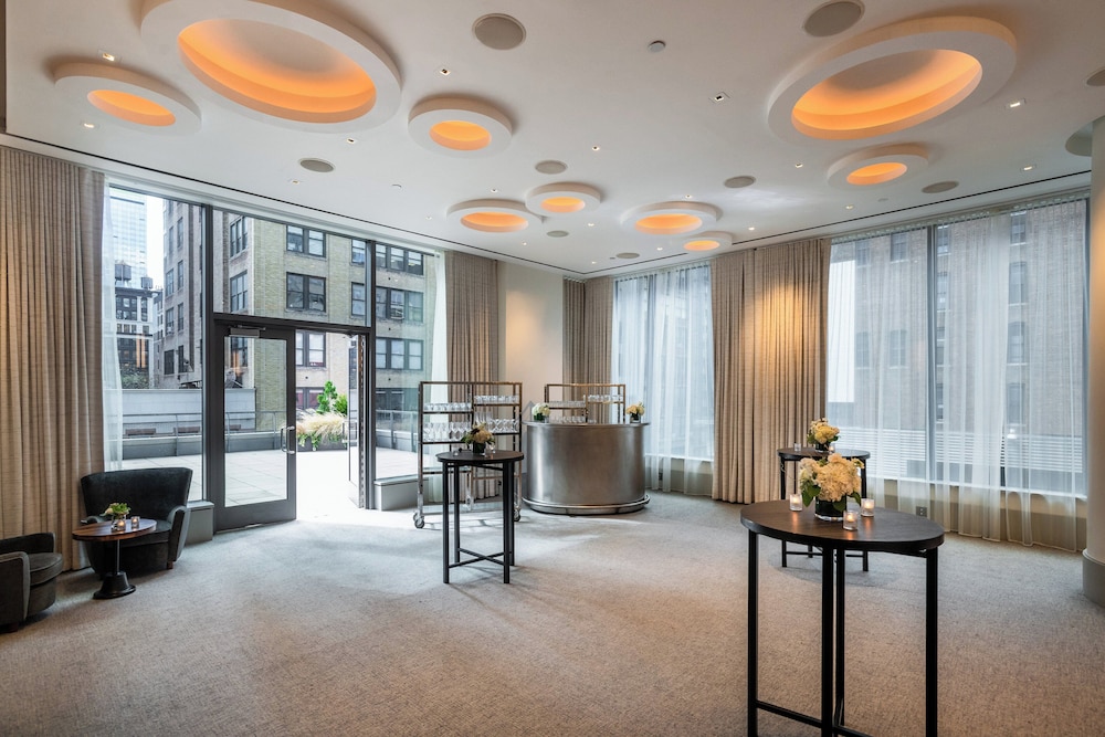 Kimpton Hotel Eventi by IHG — Restaurant & bars in New York City, New York State