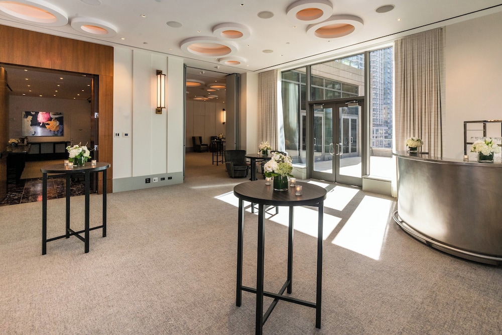 Kimpton Hotel Eventi by IHG — Restaurant & bars in New York City, New York State