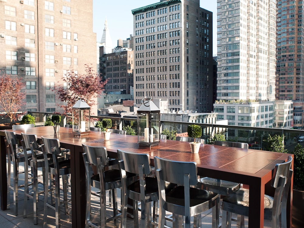 Kimpton Hotel Eventi by IHG — Restaurant & bars in New York City, New York State