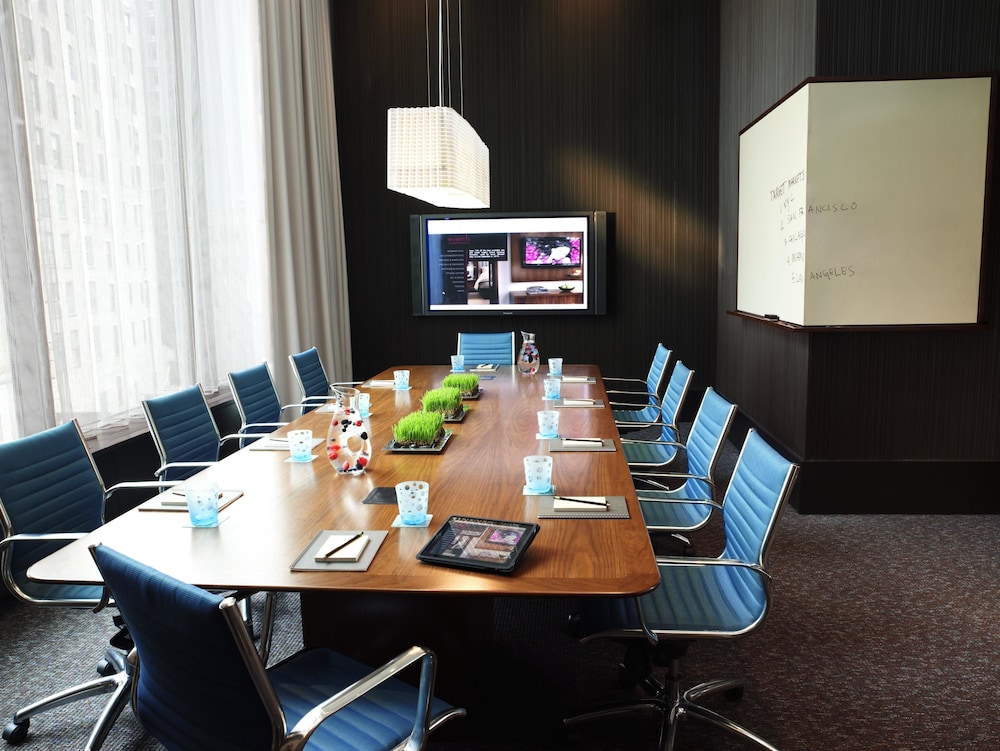 Kimpton Hotel Eventi by IHG — Hotel building in New York City, New York State
