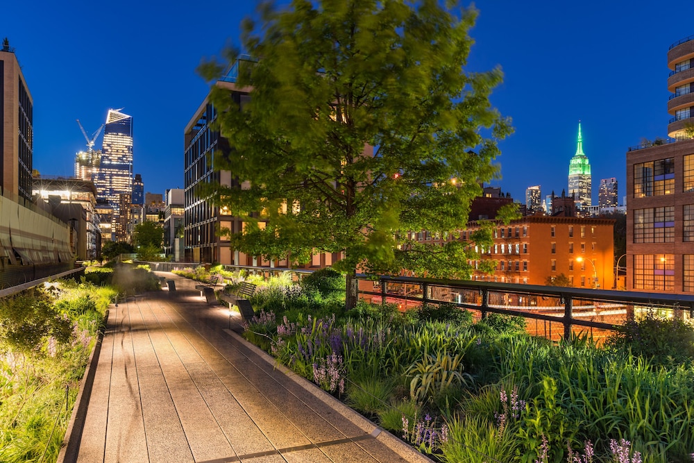 Kimpton Hotel Eventi by IHG — Attractions in the area in New York City, New York State