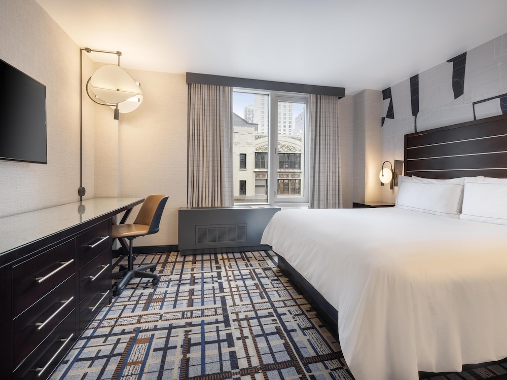 Hilton New York Fashion District — Hotel rooms in New York City, New York State