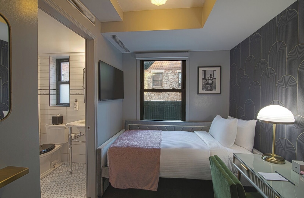 The Evelyn Hotel — Hotel rooms in New York City, New York State