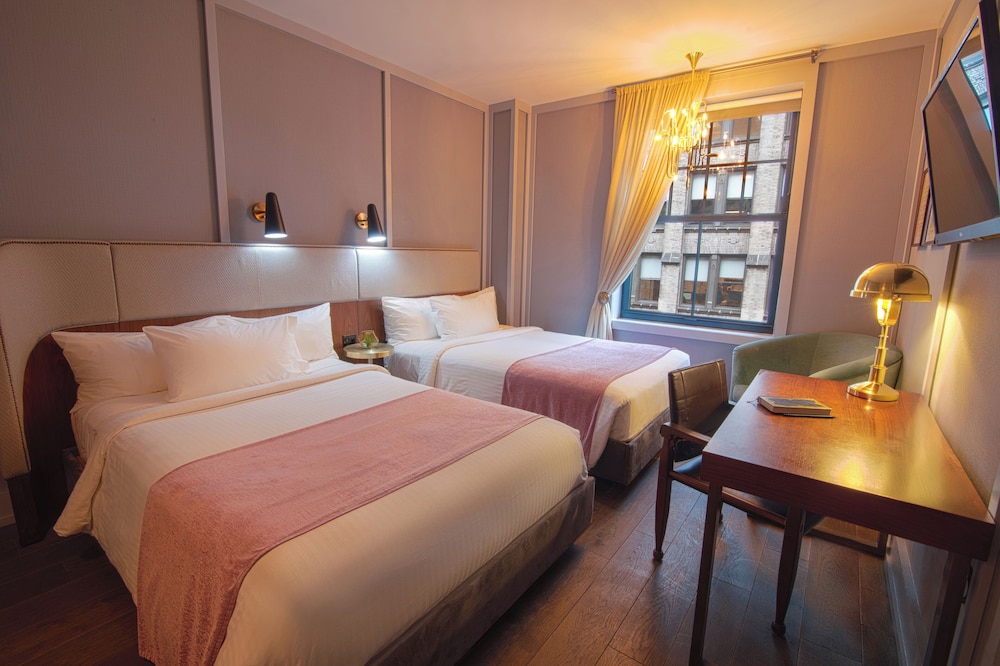 The Evelyn Hotel — Hotel rooms in New York City, New York State