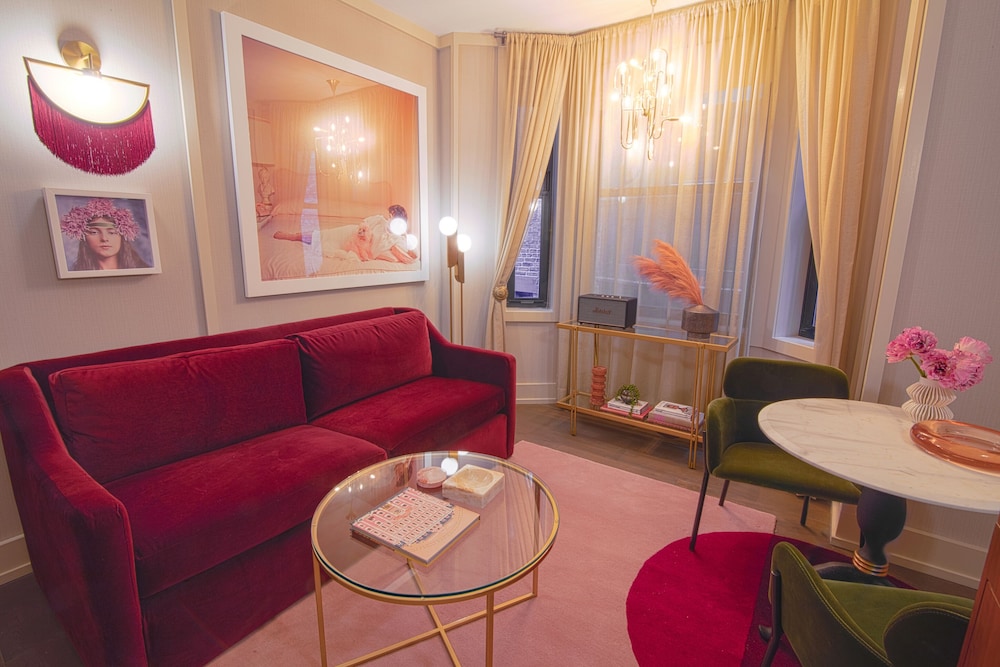 The Evelyn Hotel — Hotel rooms in New York City, New York State