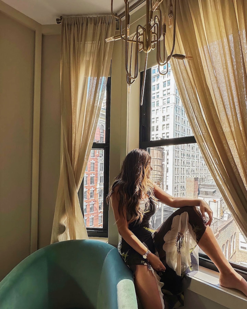 The Evelyn Hotel — Hotel rooms in New York City, New York State