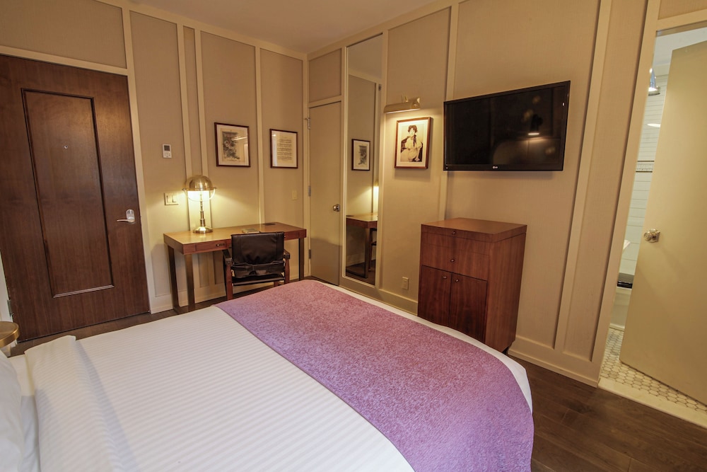 The Evelyn Hotel — Hotel rooms in New York City, New York State