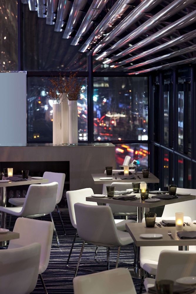Hyatt Grand Central New York — Restaurant & bars in New York City, New York State