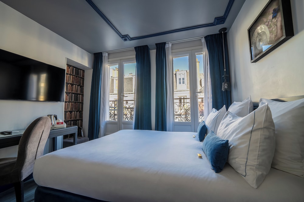 Hotel Mademoiselle — Hotel rooms in Paris, Ile-de-France