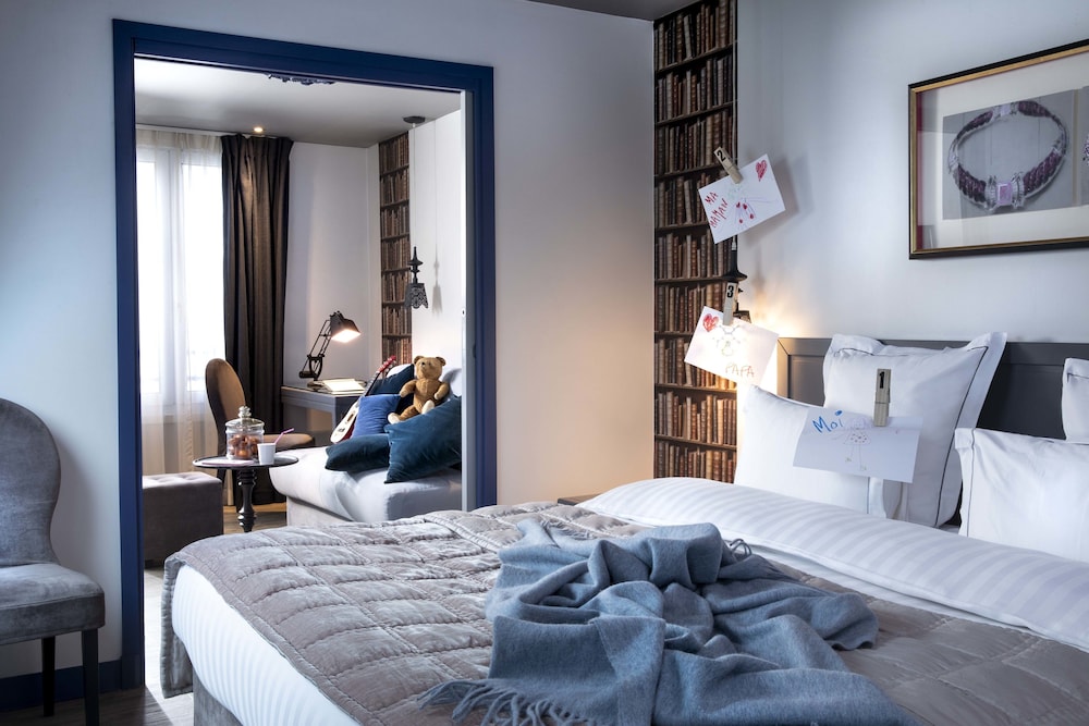 Hotel Mademoiselle — Hotel rooms in Paris, Ile-de-France