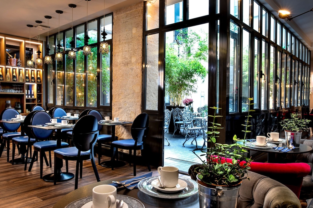 Hotel Mademoiselle — Restaurant & bars in Paris, Ile-de-France
