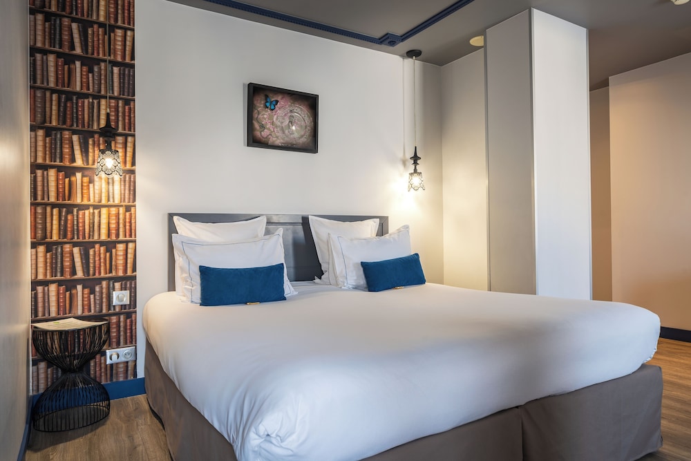 Hotel Mademoiselle — Hotel rooms in Paris, Ile-de-France