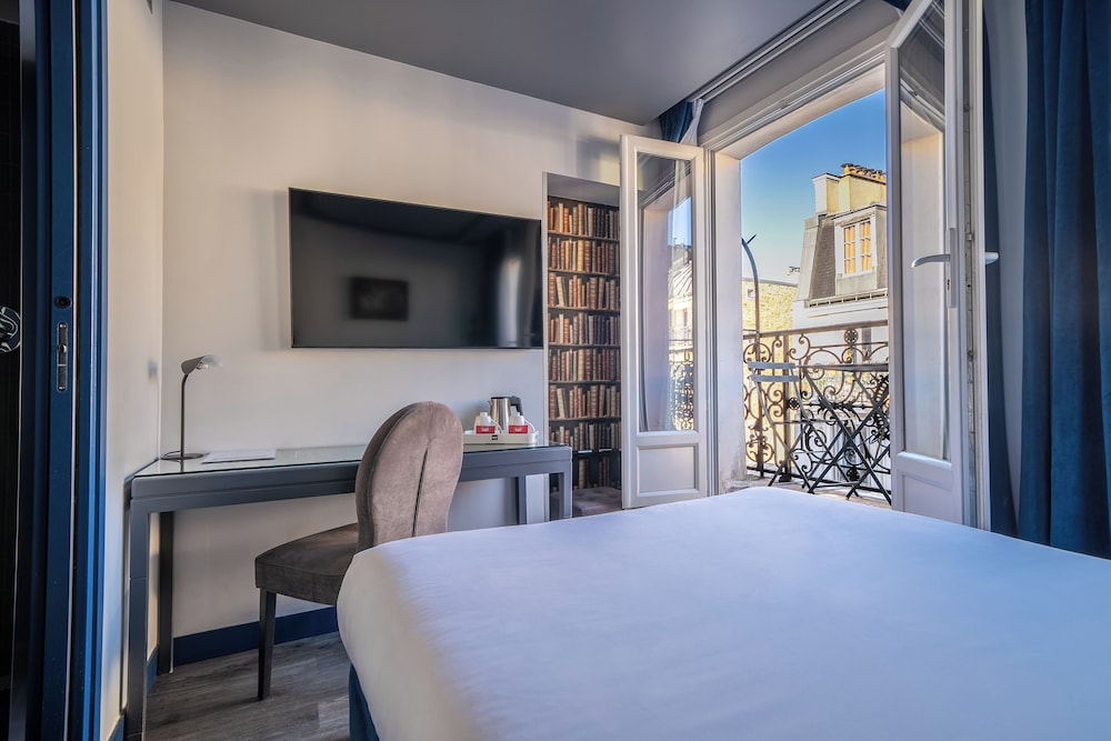 Hotel Mademoiselle — Hotel rooms in Paris, Ile-de-France