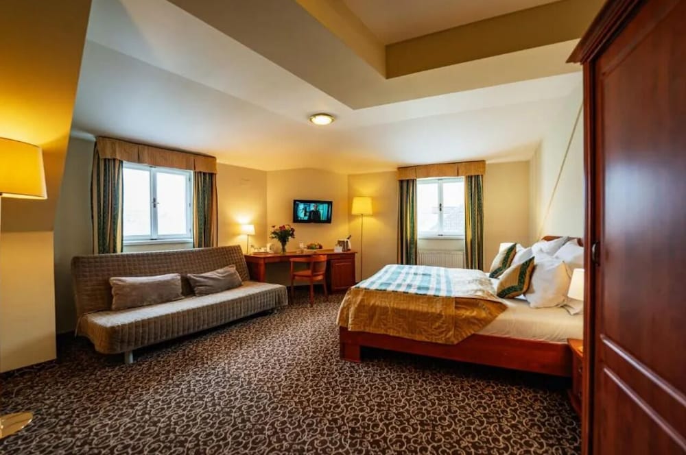 Hotel U Divadla — Hotel rooms in Prague, Prague