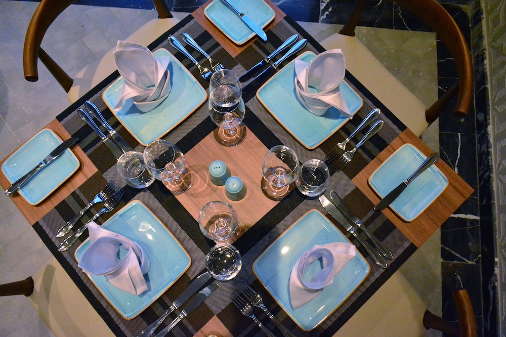 Be Live Experience Marrakech Palmeraie - All Inclusive — Restaurant & bars in Marrakech, Marrakech-Tensift-Al Haouz