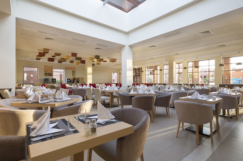 Be Live Experience Marrakech Palmeraie - All Inclusive — Restaurant & bars in Marrakech, Marrakech-Tensift-Al Haouz