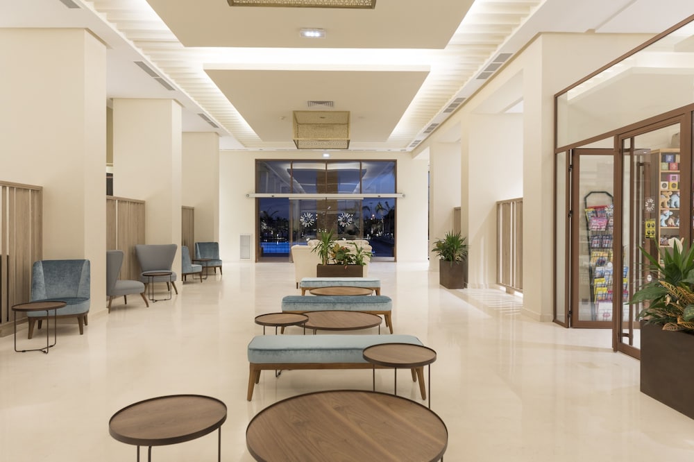 Be Live Experience Marrakech Palmeraie - All Inclusive — Hotel building in Marrakech, Marrakech-Tensift-Al Haouz