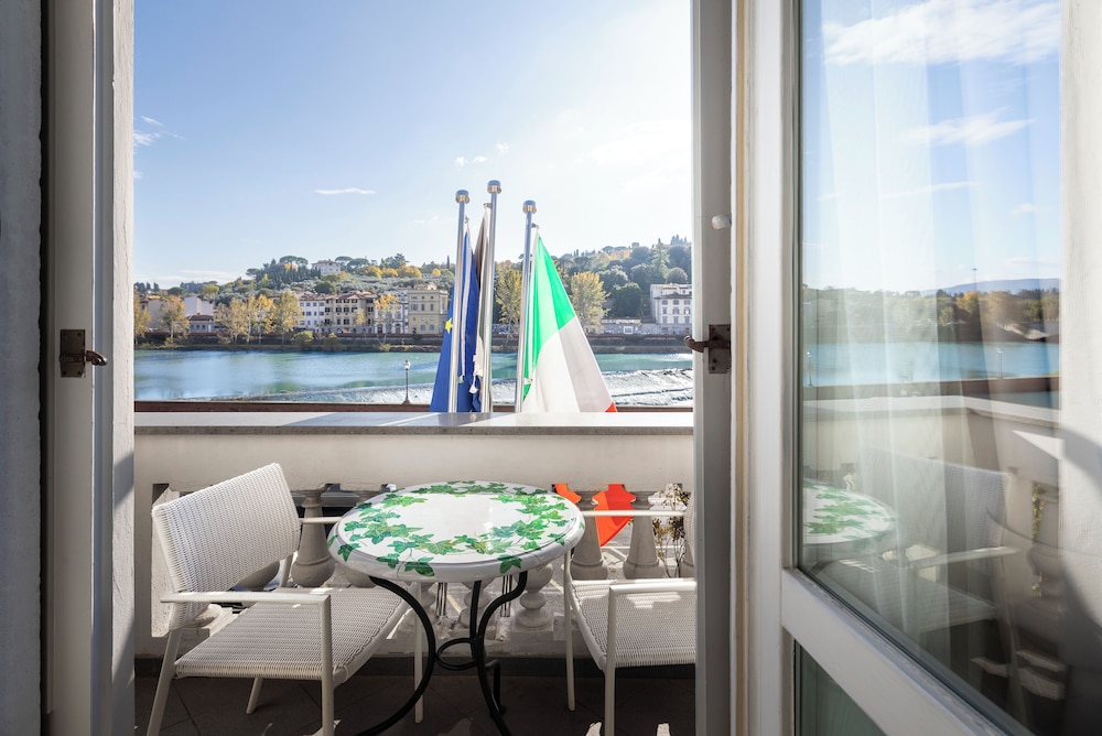 LHP Hotel River & SPA — Hotel rooms in Florence, Tuscany