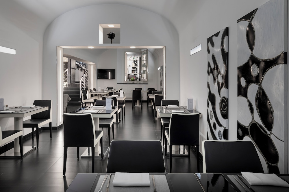 LHP Hotel River & SPA — Restaurant & bars in Florence, Tuscany