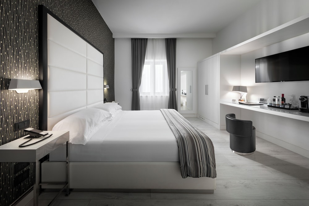 LHP Hotel River & SPA — Hotel rooms in Florence, Tuscany