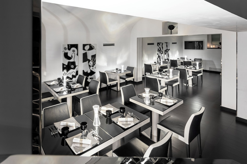 LHP Hotel River & SPA — Restaurant & bars in Florence, Tuscany
