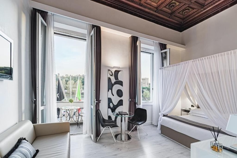 LHP Hotel River & SPA — Hotel rooms in Florence, Tuscany